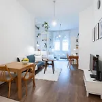 B46 Brody Apartment